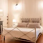 Dante Experience Apartment *
